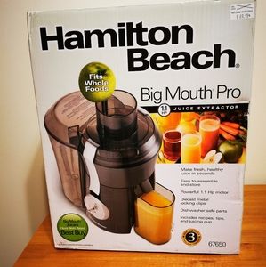 Hamilton Beach Big Mouth Pro juice extractor